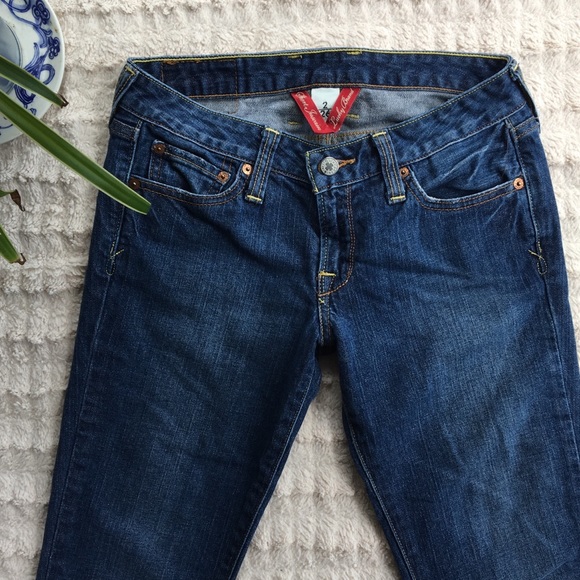 Lucky Brand • Lola straight leg jeans - Picture 3 of 6